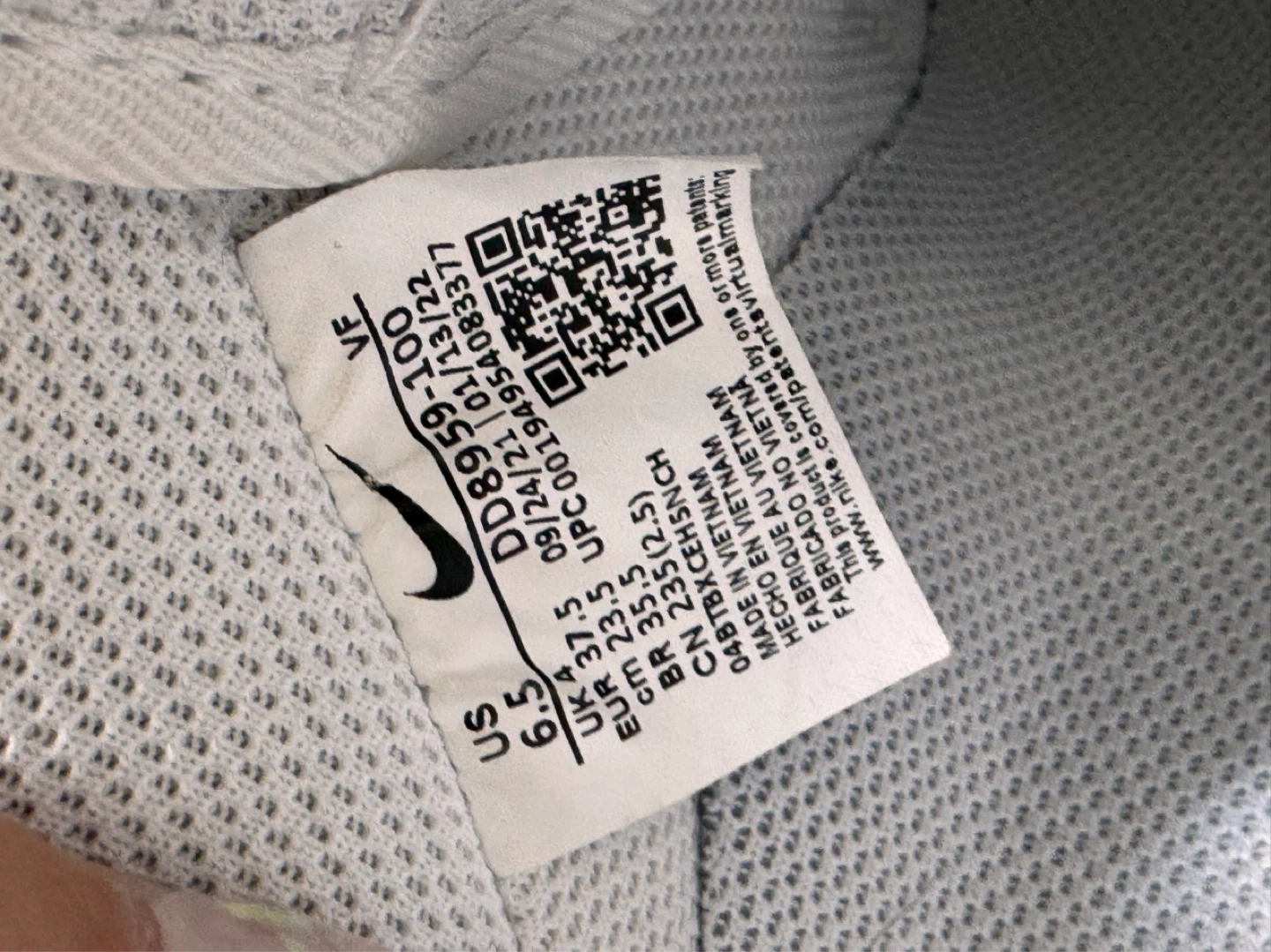 Nike Air Force 1 - Size 6.5 - photo 5