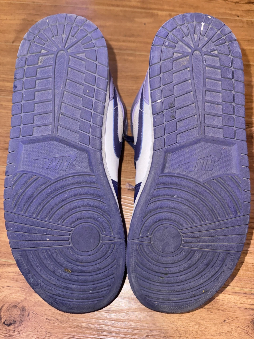 NIKE Air Jordan 1 Mid 'Sky J Purple' - Size US 9.5 - photo 3