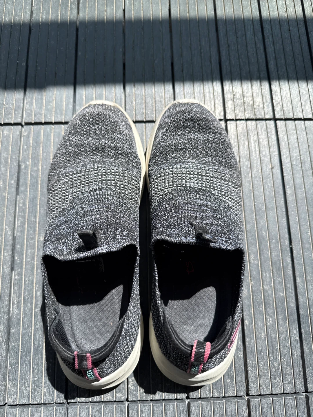 Skechers women’s Slip-On Sneakers Arch Fit - photo 4