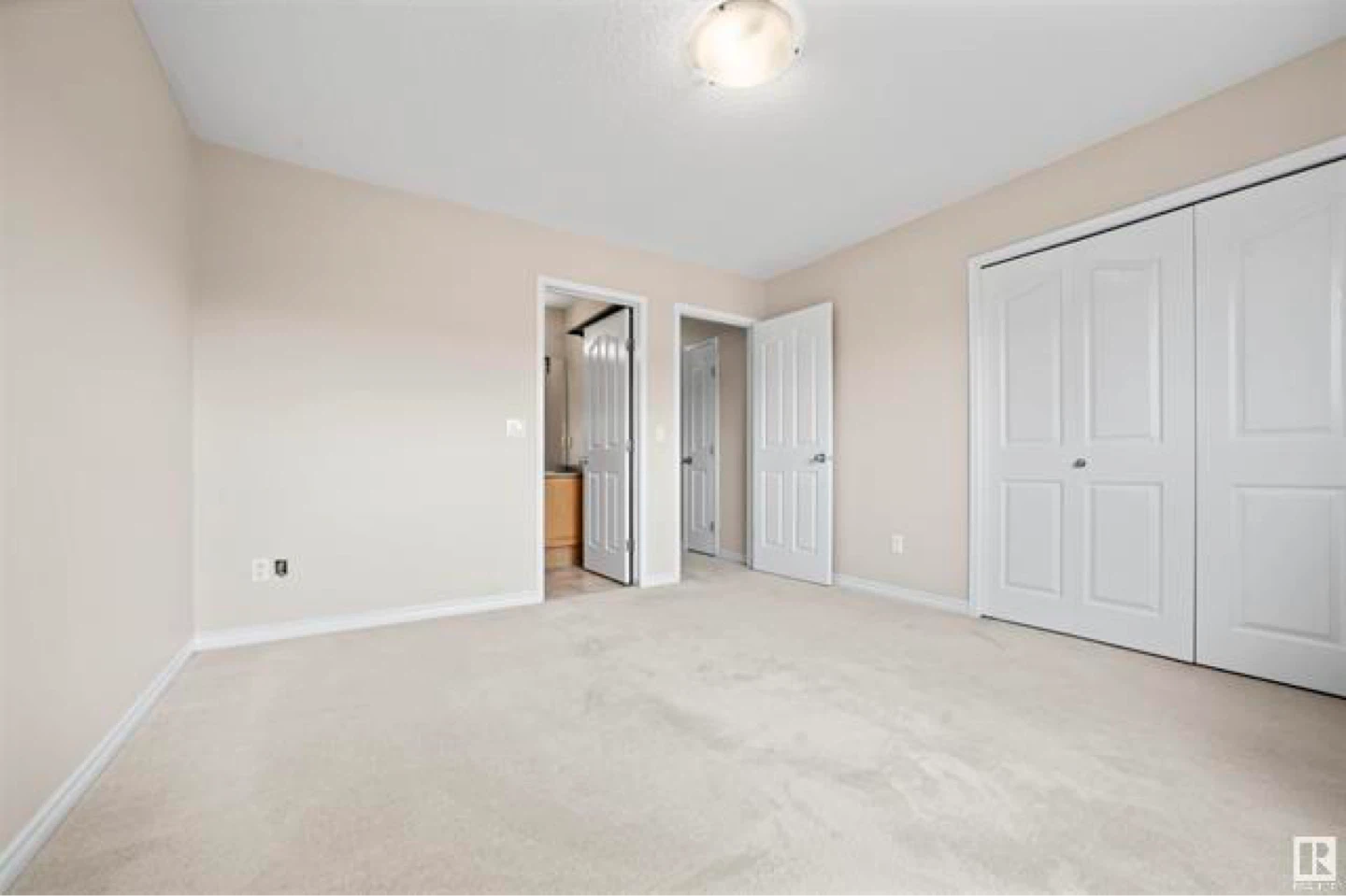 Empty House For rent - photo 5