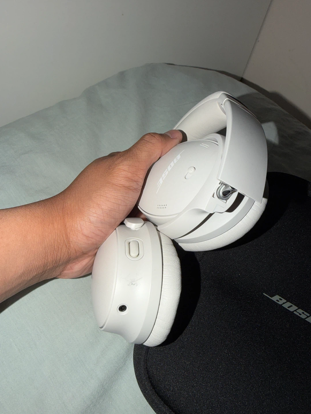 Bose QuietComfort 35 II Headphones - White - photo 2