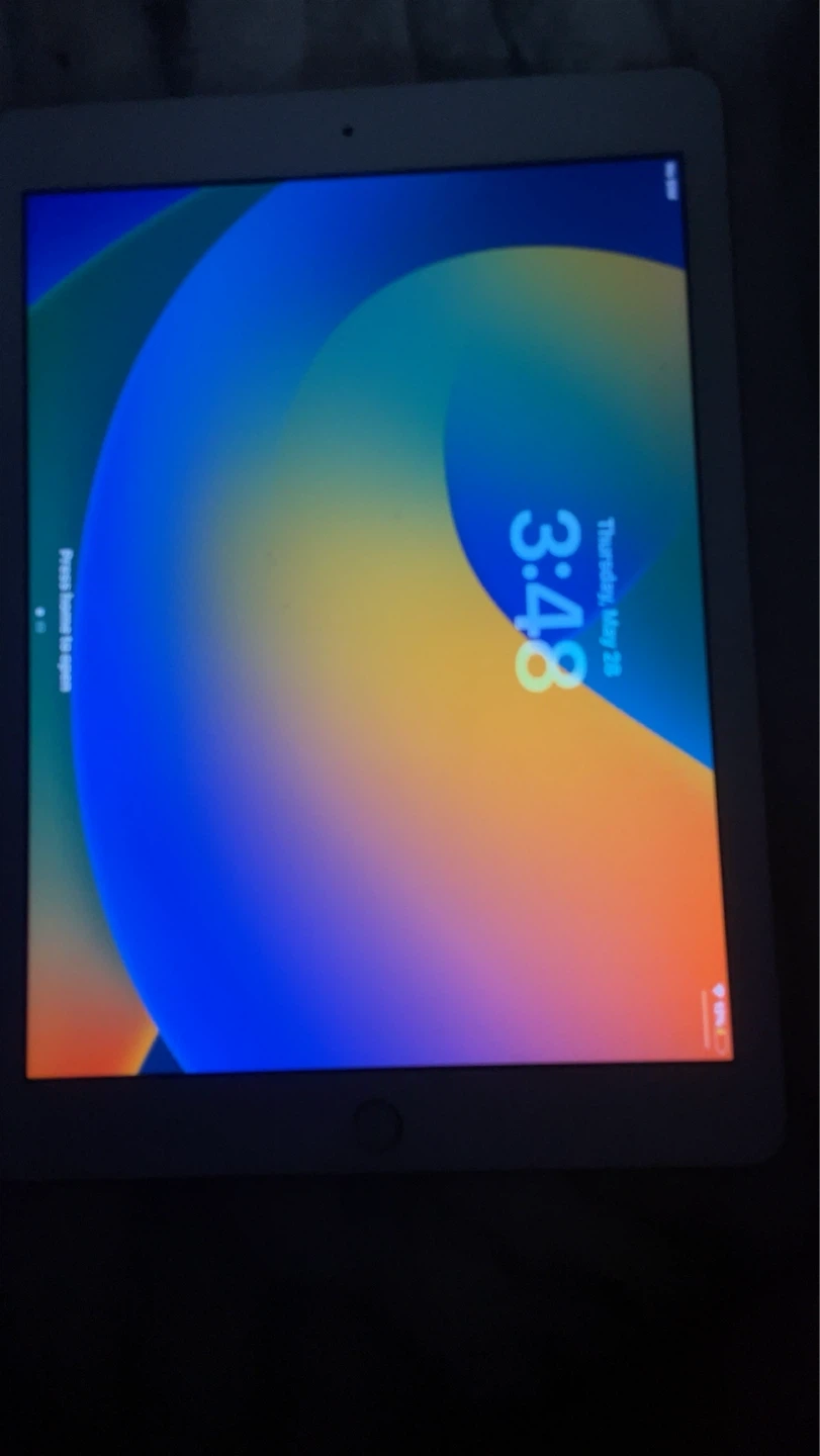 Ipad 5th generation - photo 2
