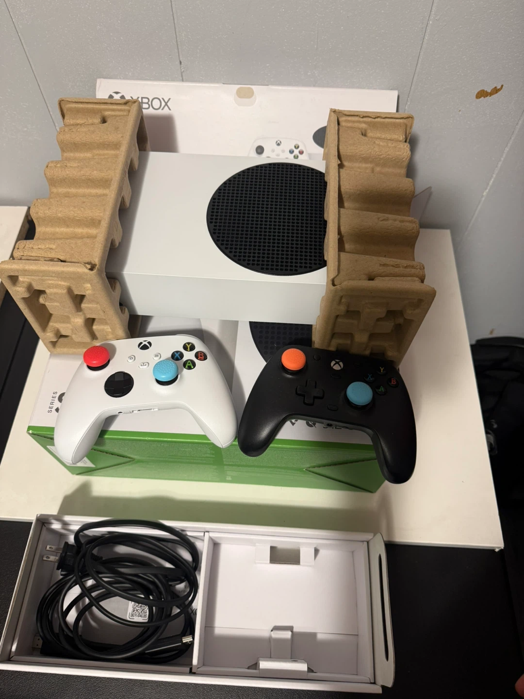 XBOX SERIES S, MONITOR ACER AND HEADSET