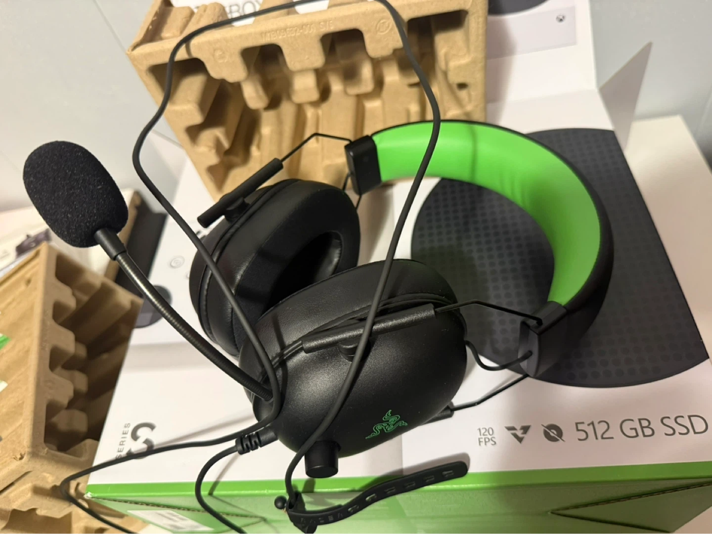 XBOX SERIES S, MONITOR ACER AND HEADSET - photo 3