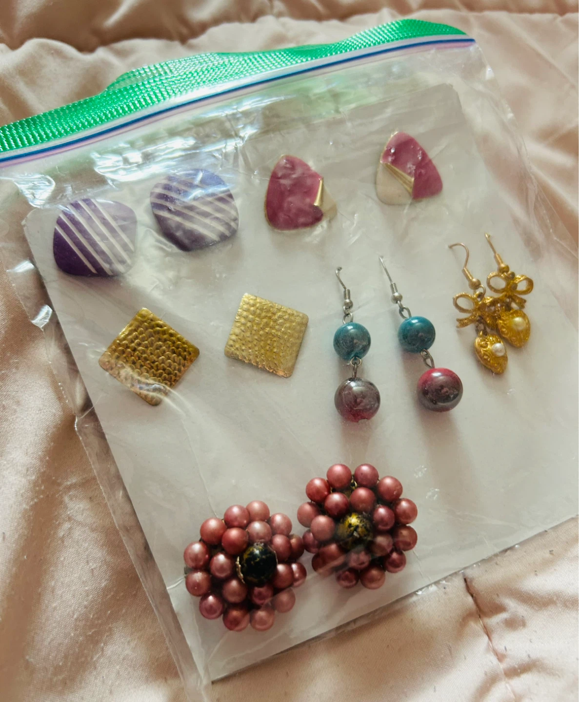 6 Assorted Vintage Earrings - photo 3