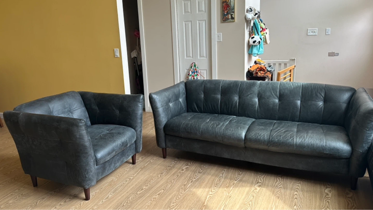 Chateau d'Ax Modern MCM Leather Sofa & Chair Set (CAN DELIVER)