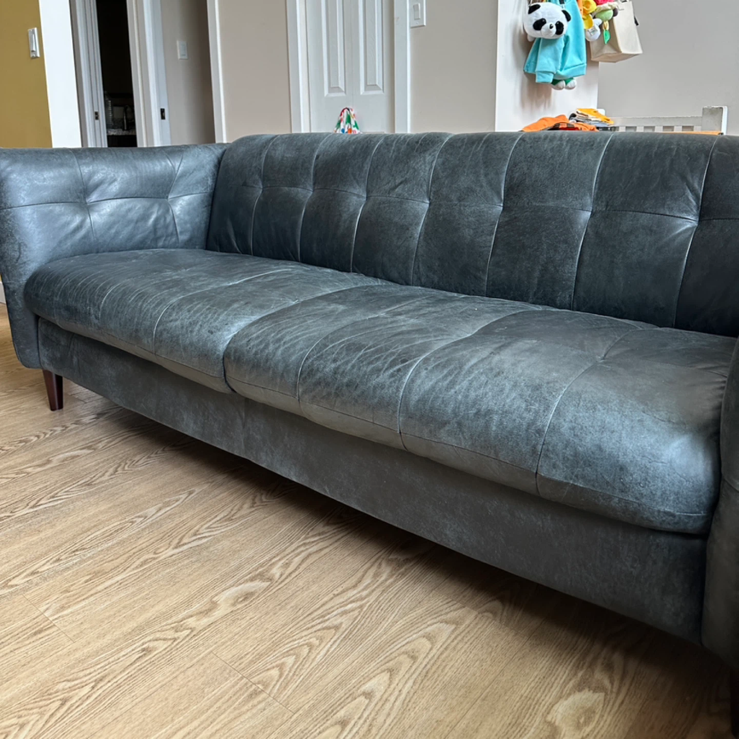 Chateau d'Ax Modern MCM Leather Sofa & Chair Set (CAN DELIVER) - photo 3