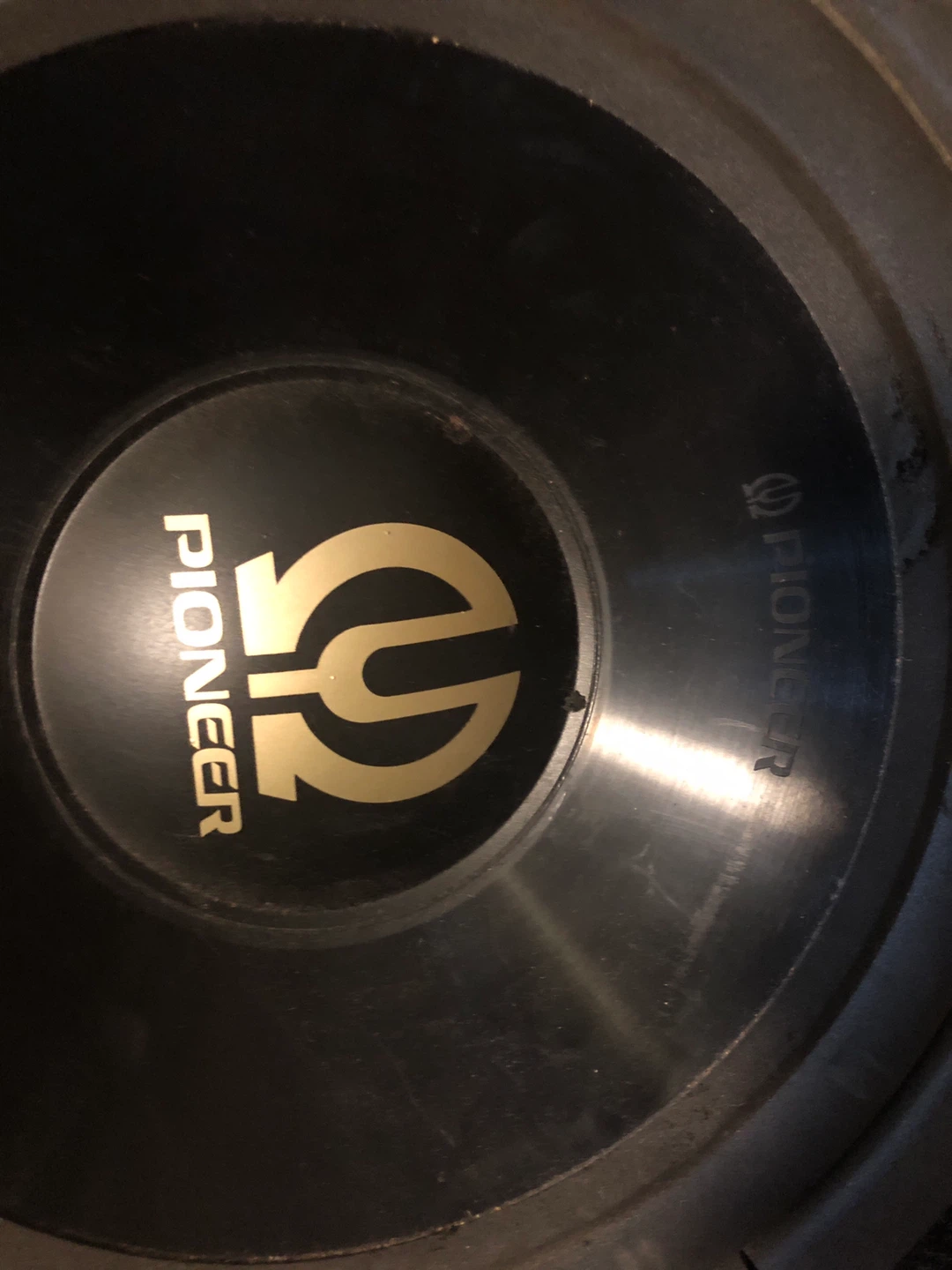 Pioneer Subwoofer with Soundstage Amp and Fuse Holder - photo 3