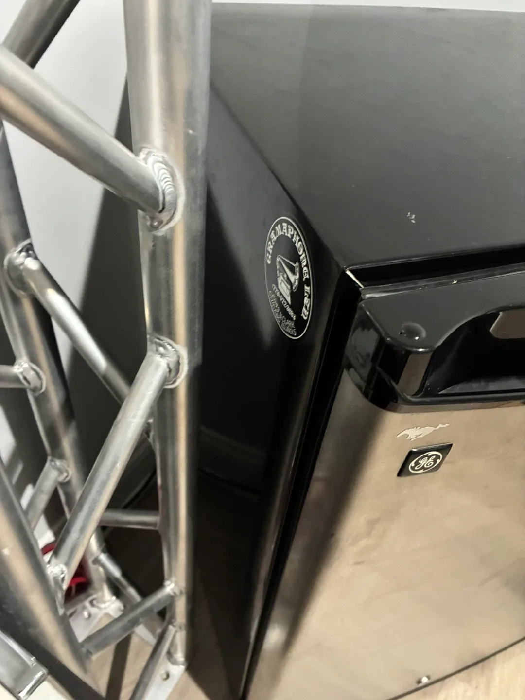 GE Mini Fridge - photo 3