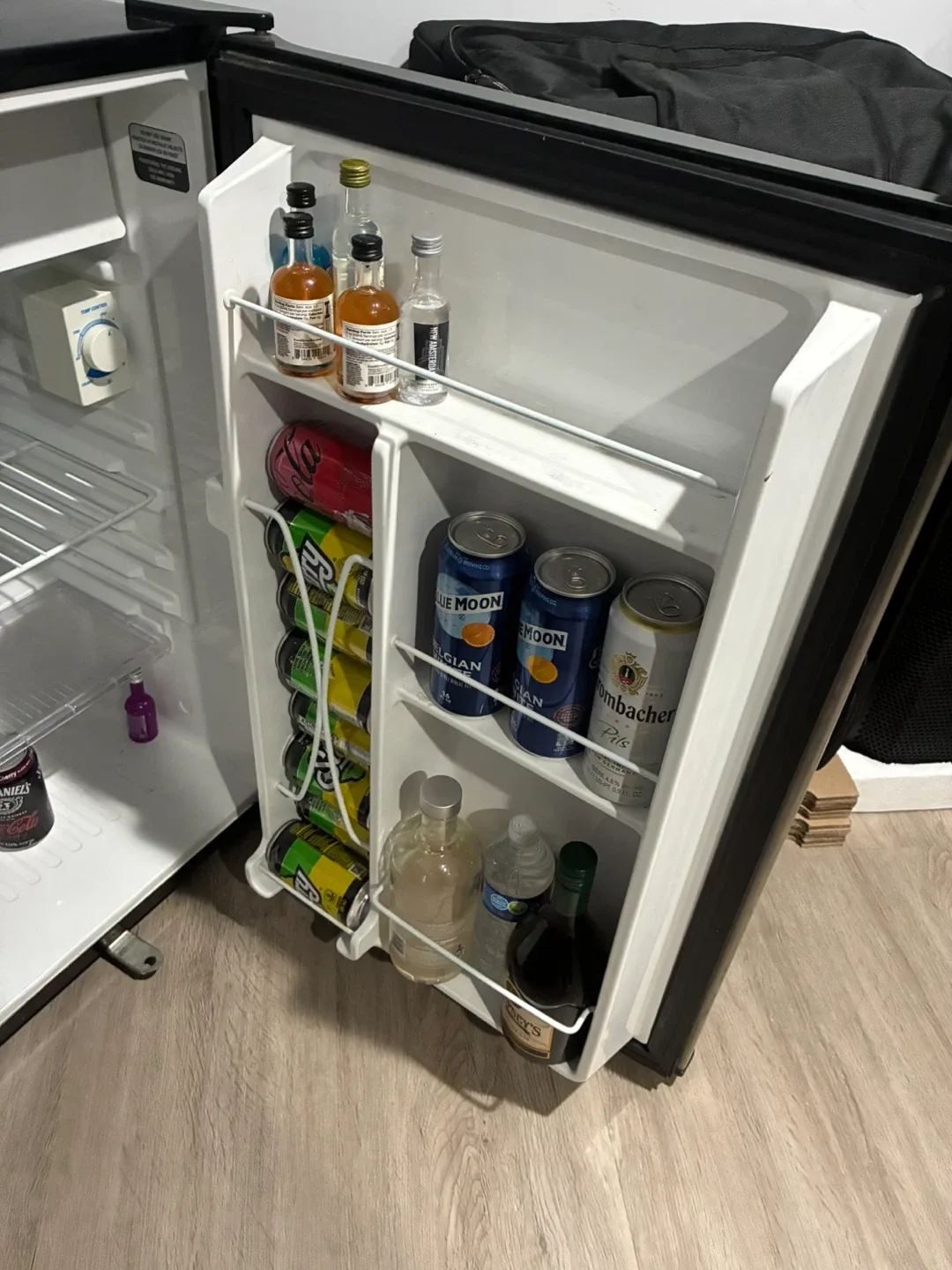 GE Mini Fridge - photo 5