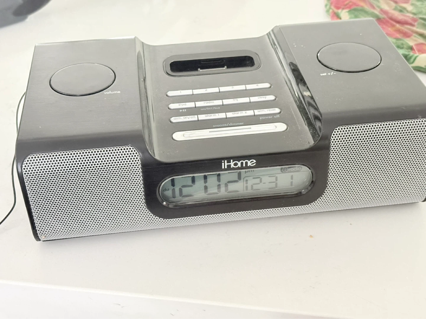 iHome IH8 Clock Radio Speaker with Docking Station