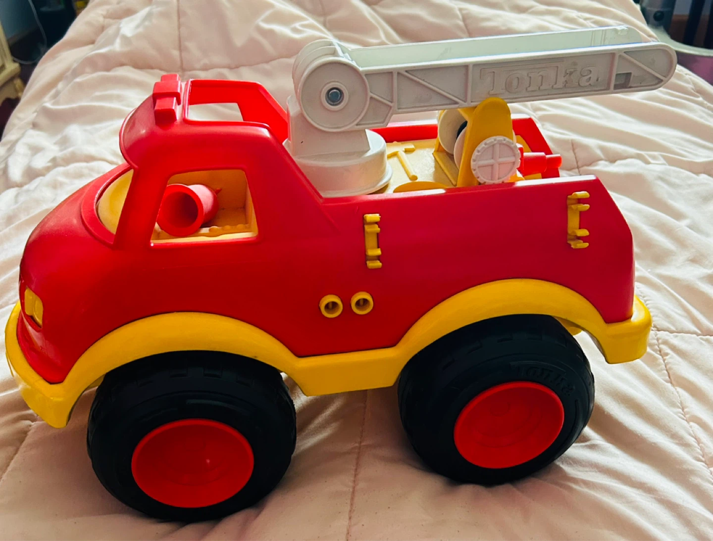Tonka Toy Fire Truck - photo 2