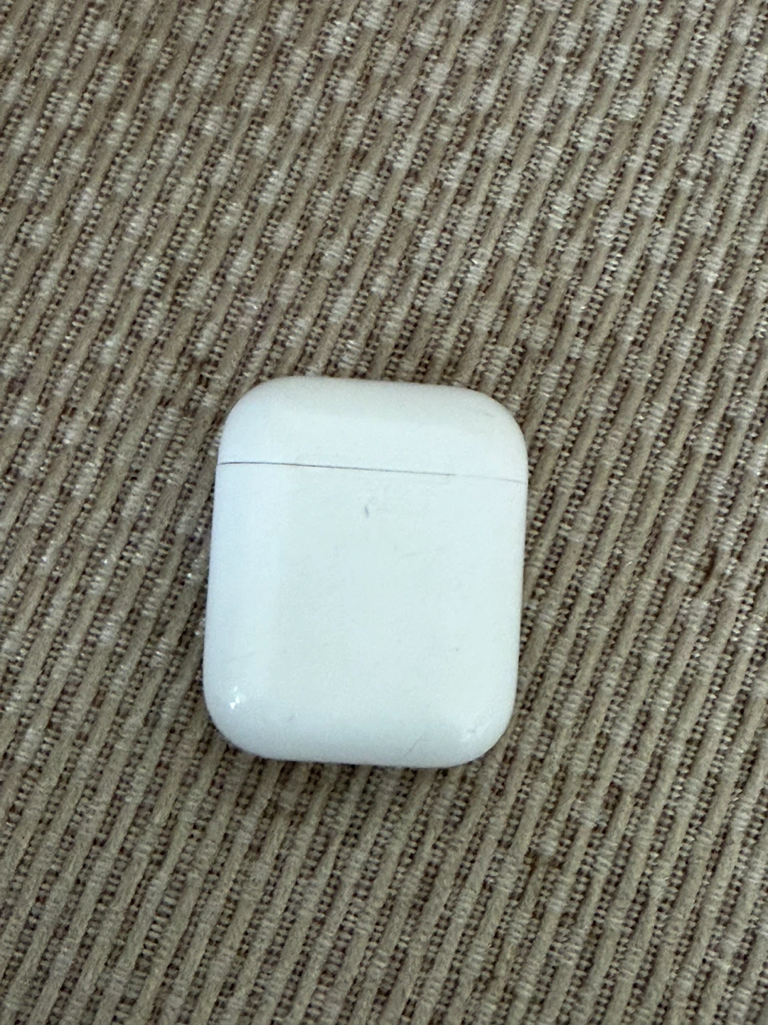 Real Apple AirPods Charging Case - photo 2