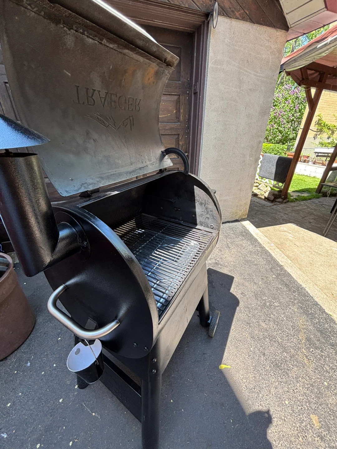 Traeger Model 575 Wood Pellet Grill - photo 4