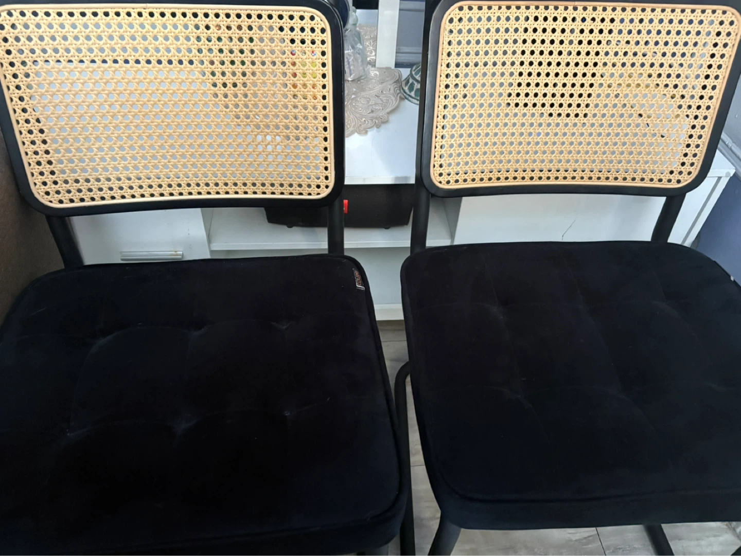 Set of 2 Black Velvet Rattan Chairs - photo 3