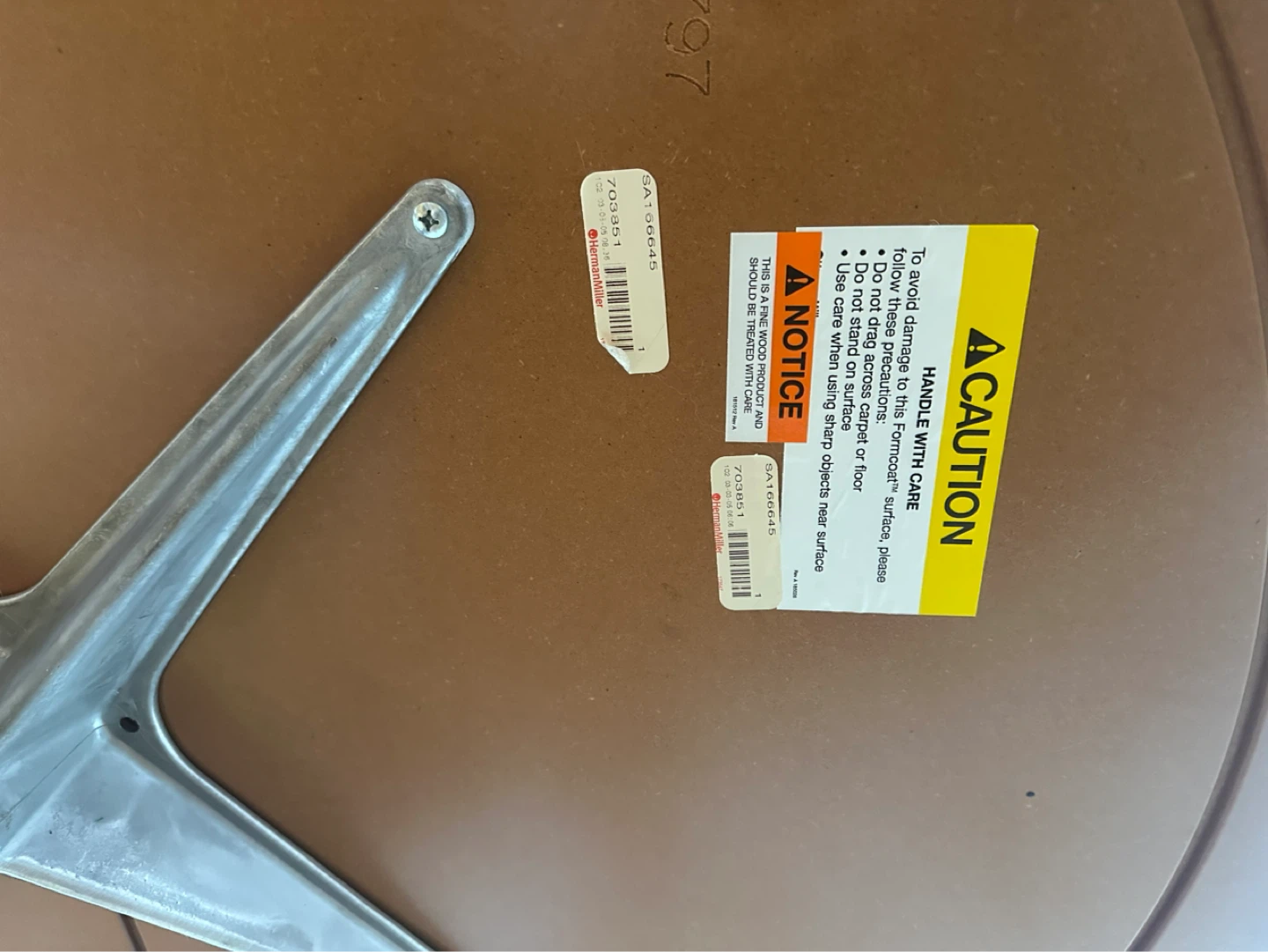herman miller eames table walnut with aluminum finishings 48” - photo 4