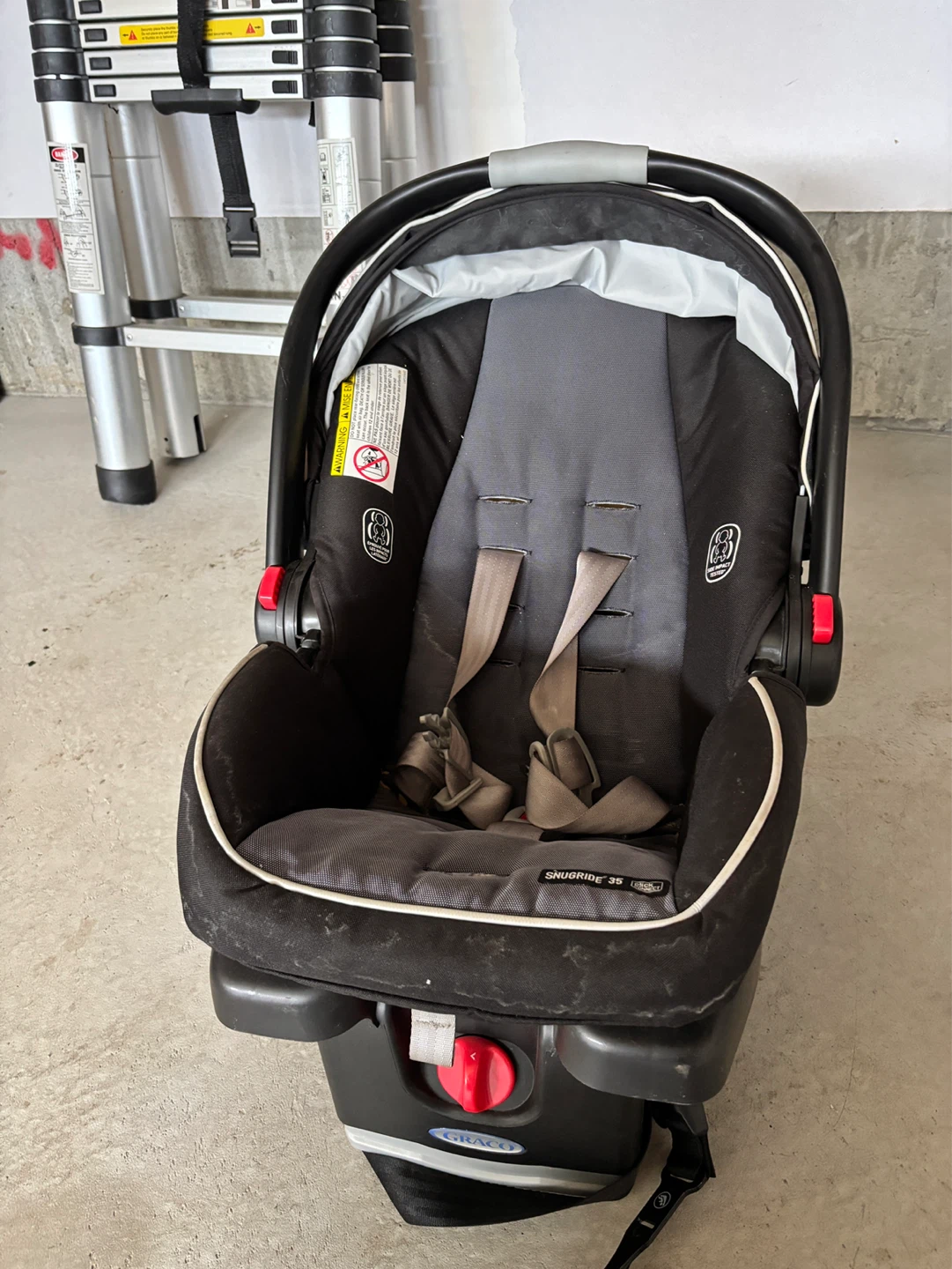 Graco SnugRide 35 Infant Car Seat