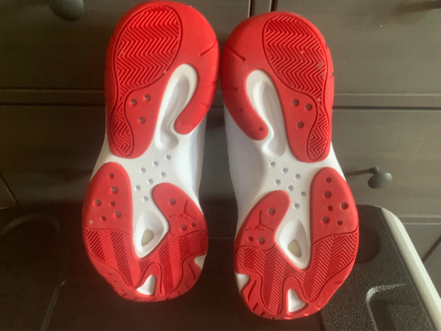 Air Jordan 11 Retro Low White Black Red - photo 4