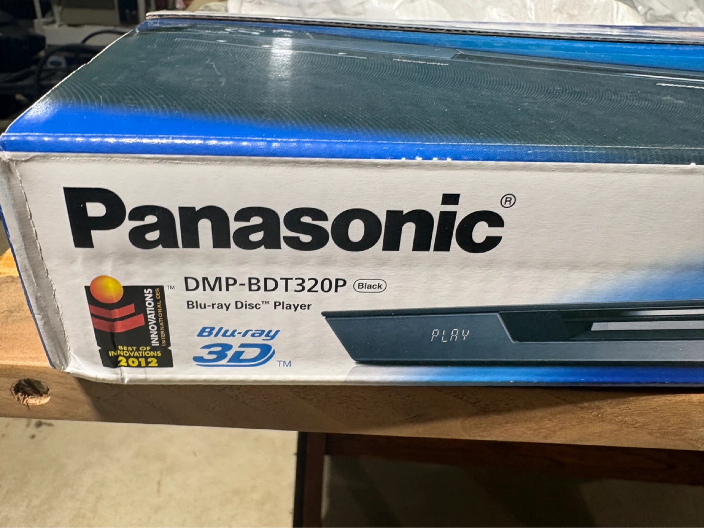 Panasonic DMP-BDT320 Blu-ray Disc Player - photo 2