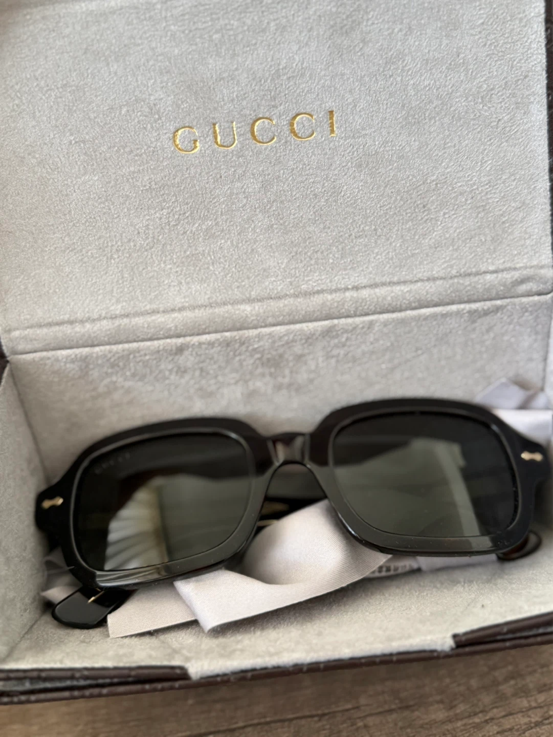 Gucci Sunglasses with Case - photo 5