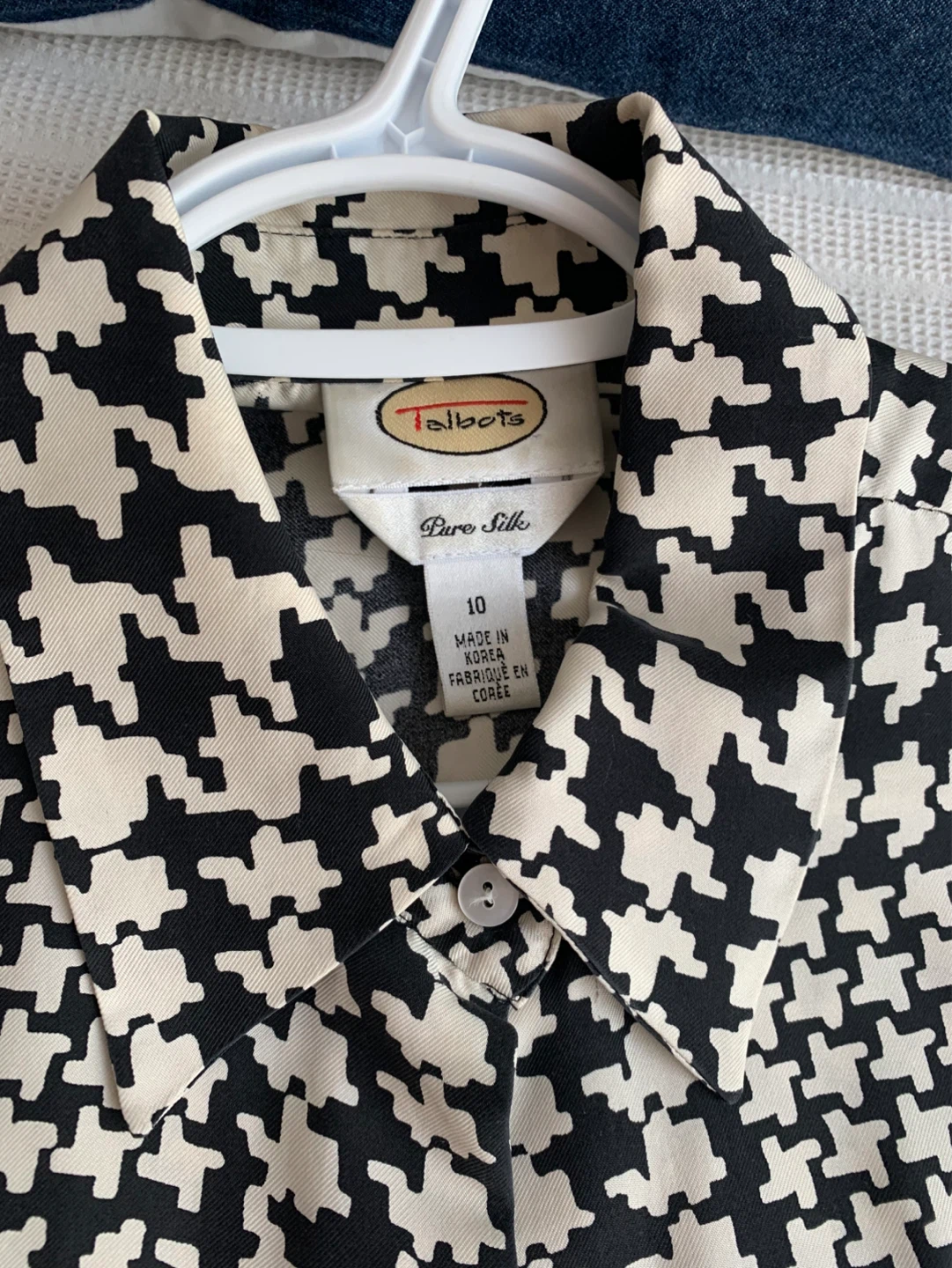 Talbots Pure Silk Houndstooth Button-Up Shirt Size 10 - photo 2