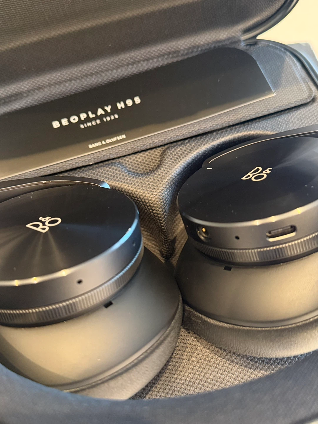 Bang & Olufsen Beoplay H95 Headphones