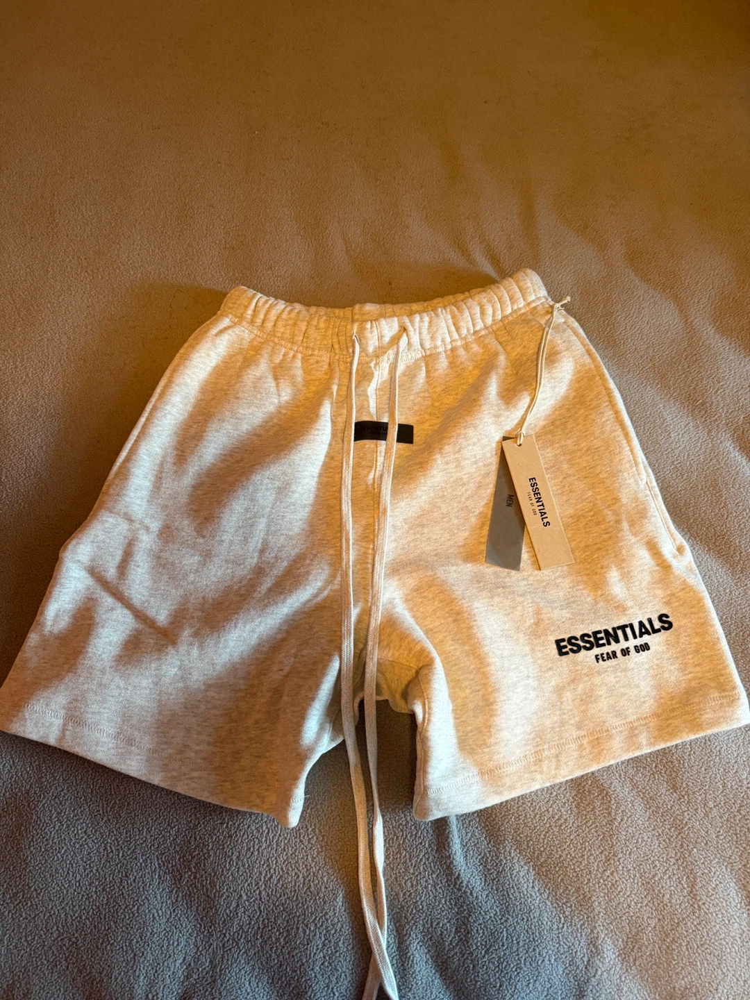 ESSENTIALS Fear of God Sweat Shorts XS