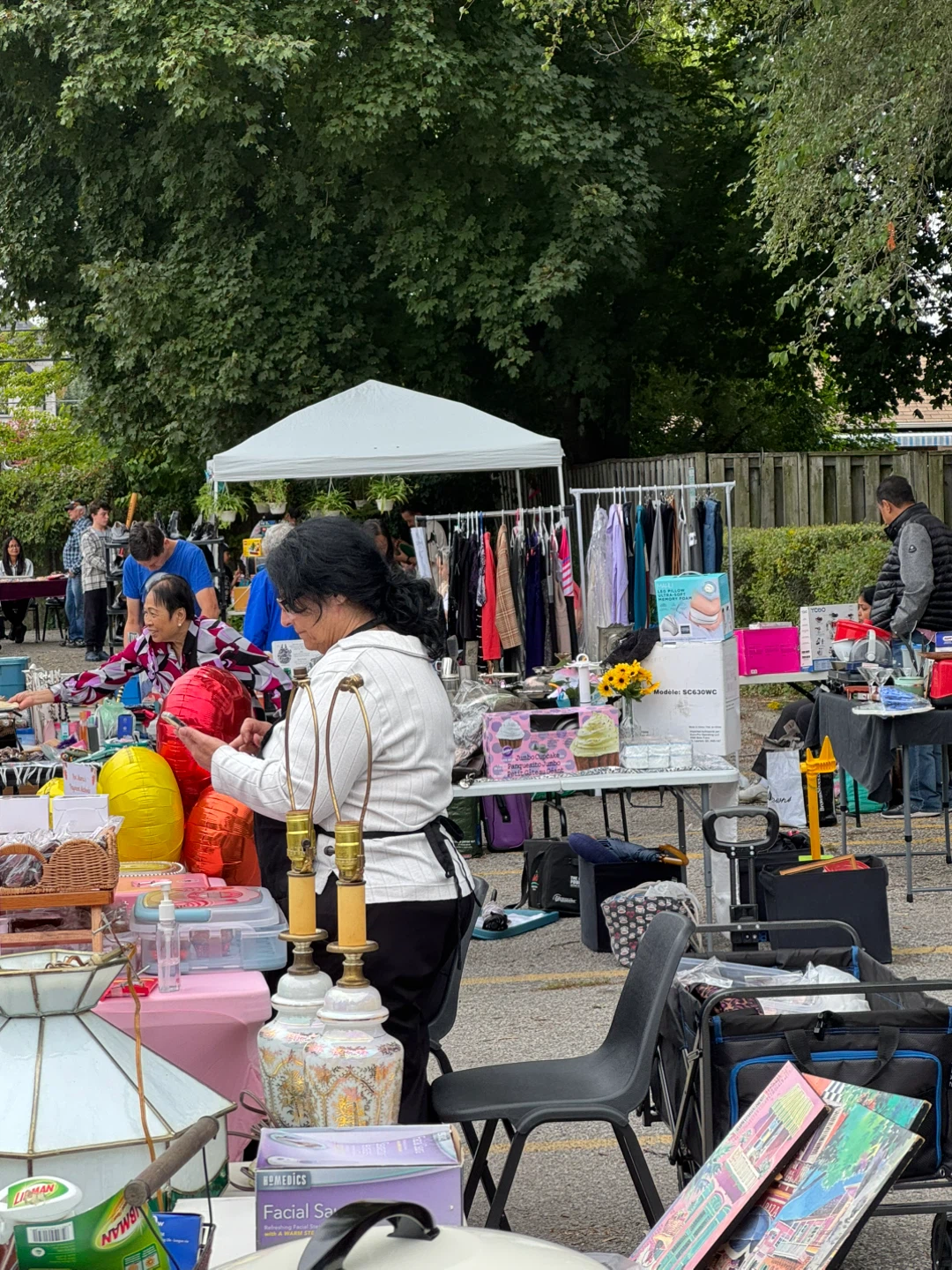🔥HUGE VINTAGE CHURCH YARD SALE - TOMORROW ONLY! Sat: 8-3pm🔥 - photo 4