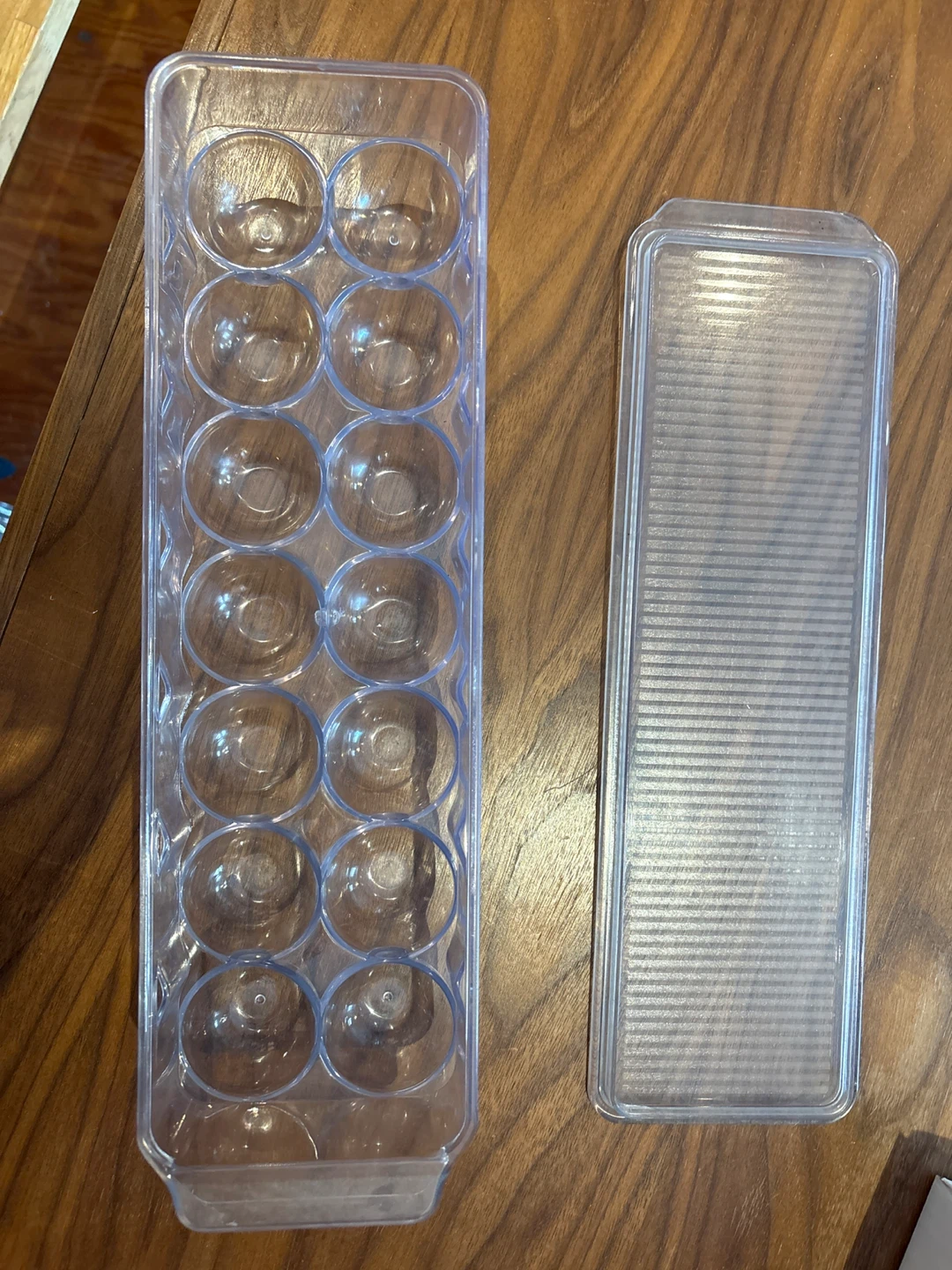Clear Plastic Egg Holder with Lid - photo 2