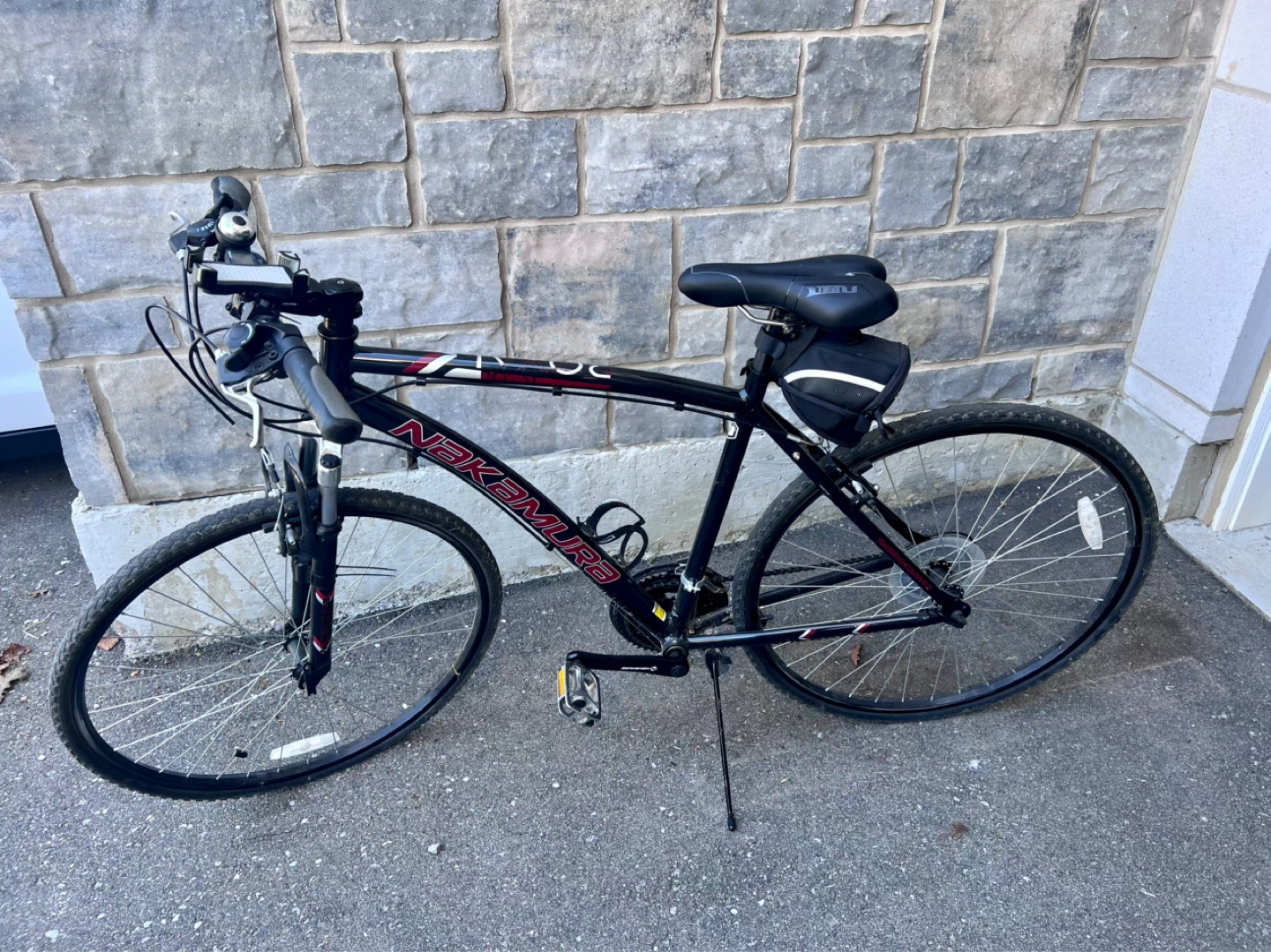Nakamura 21" Royal Men's 700C Hybrid Bike 18 Speed