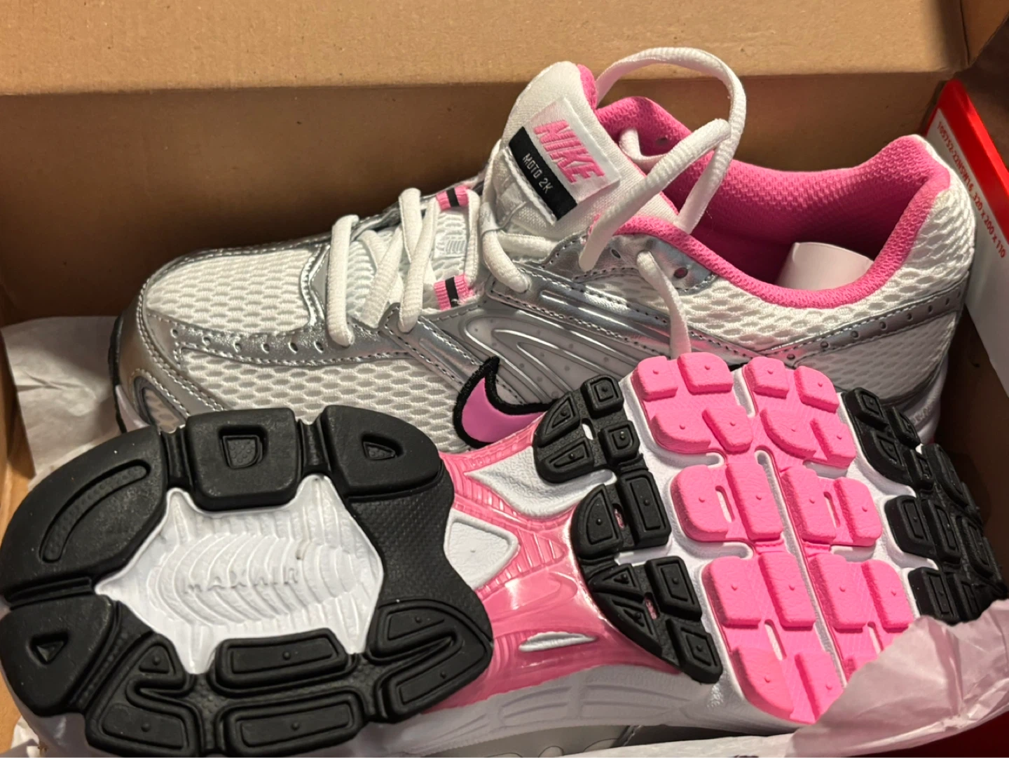 Nike Women's Moto 2K Running Shoes - photo 5