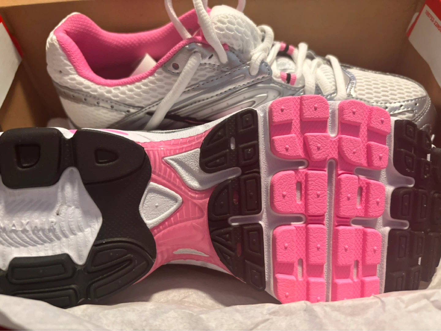 Nike Women's Moto 2K Running Shoes - photo 3