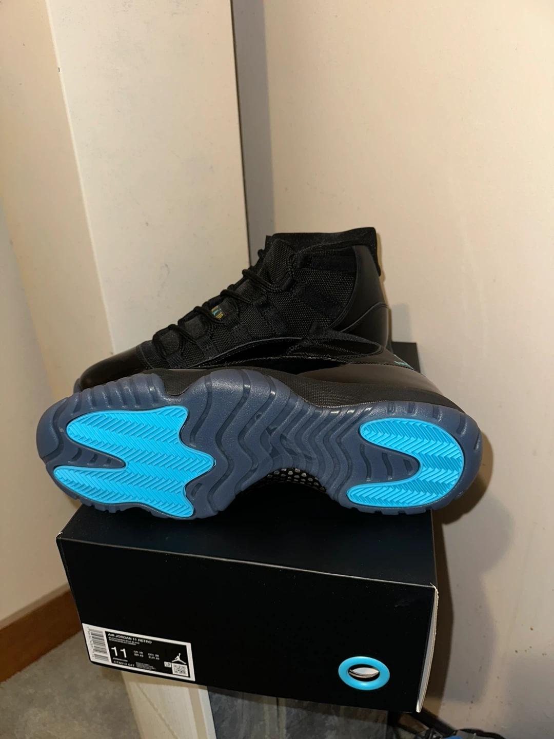 Air Jordan 11 Retro "Space Jam" Size 11 - photo 2