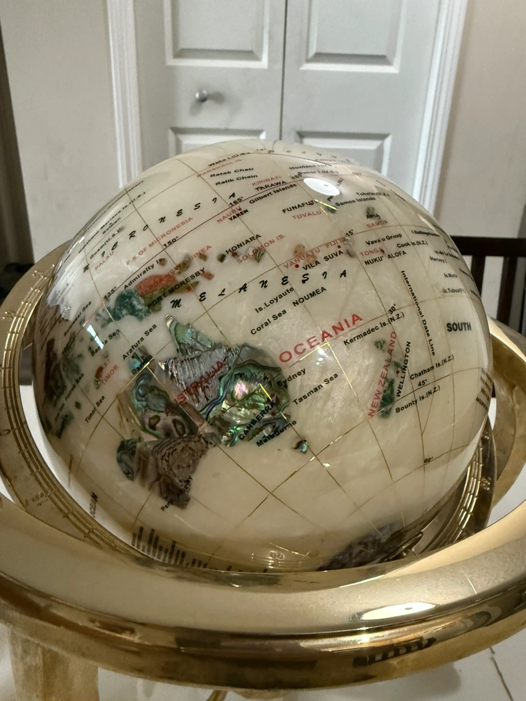 Luxury Gemstone Globe with Compass Base – Beautiful Condition - photo 3