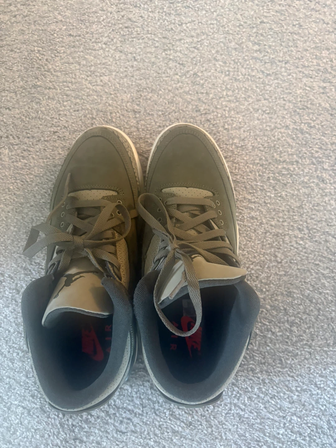 Air Jordan 3 Olive Sneakers - photo 4