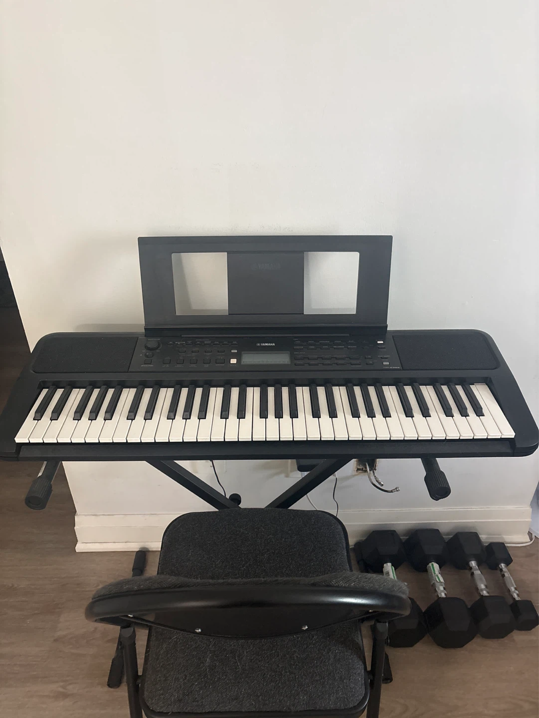 Yamaha Electronic Keyboard