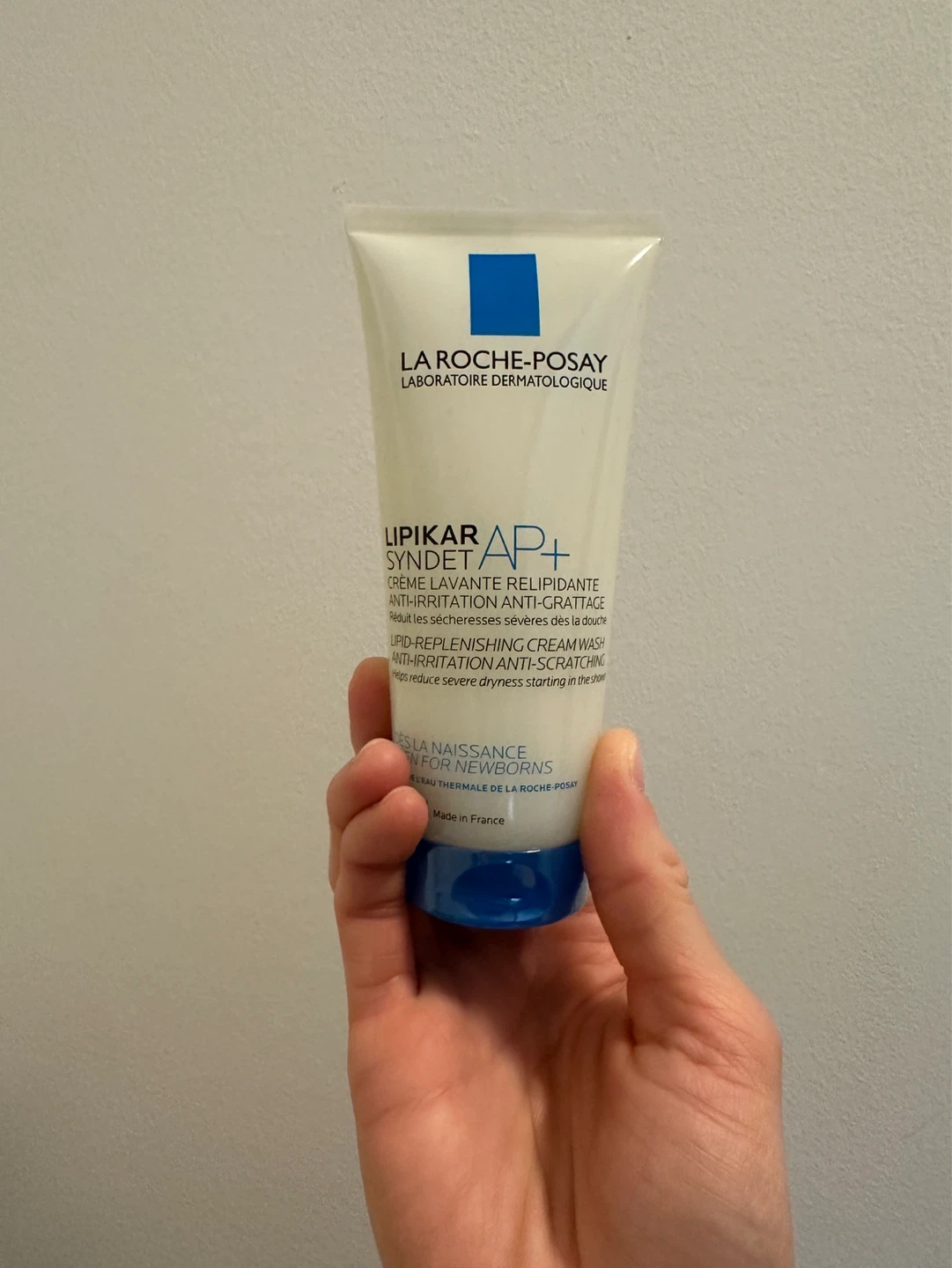 [NEW] LIPIKAR SYNDET AP+ LIPID-REPLENISHING CREAM WASH