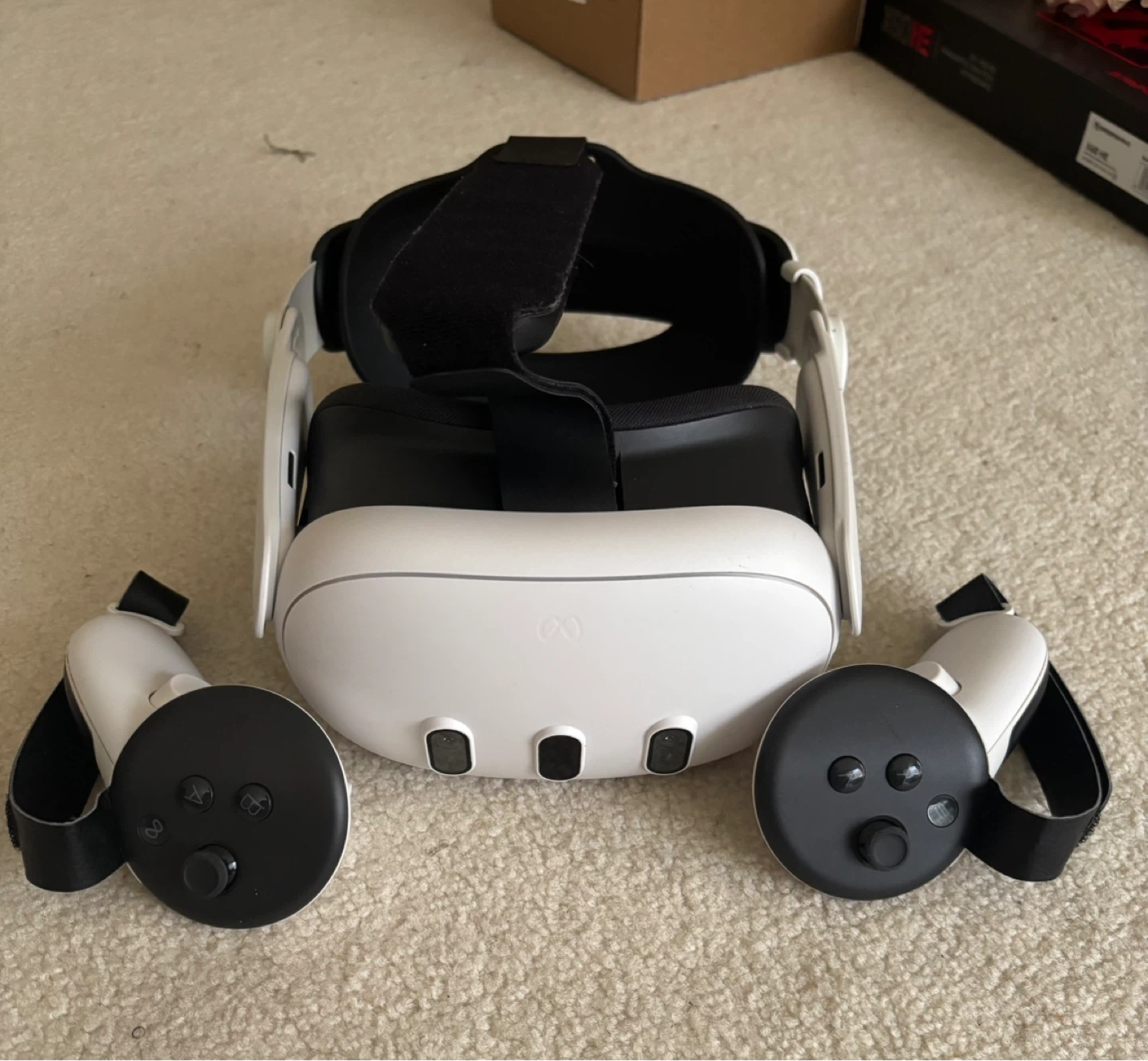 Meta Quest 3 VR Headset