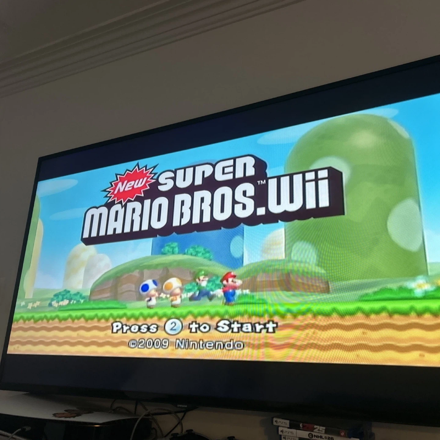 New Super Mario Bros Nintendo Wii - photo 2