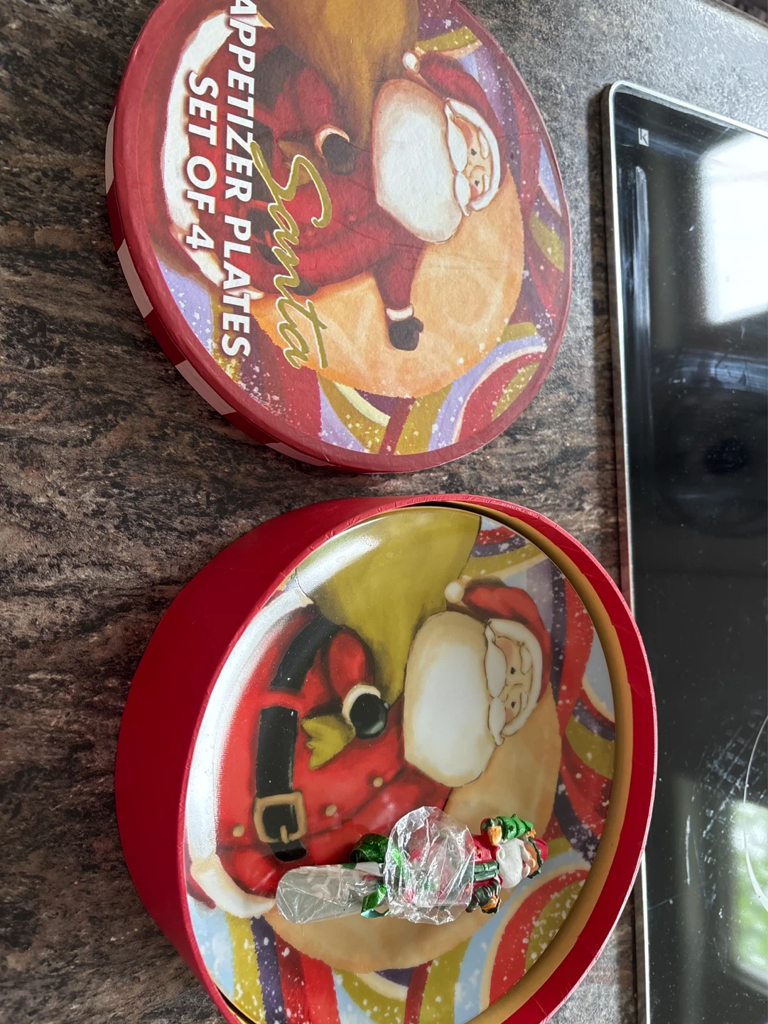 Santa Claus Appetizer Plates - Set of 4