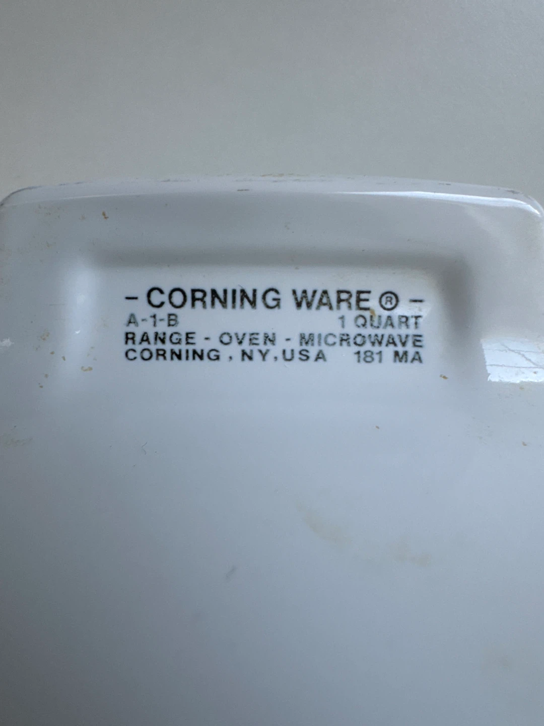 Vintage CorningWare 1 Quart Casserole Dish with Lid - photo 4