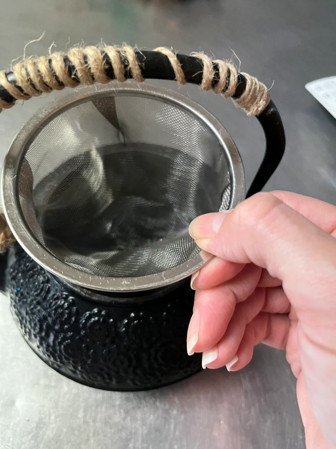 Cast Iron Teapot with Strainer - photo 3