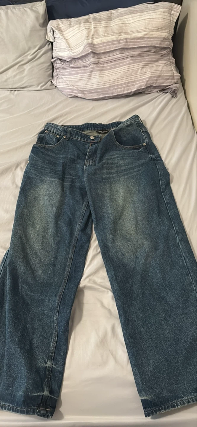 Dershutze jeans brand new