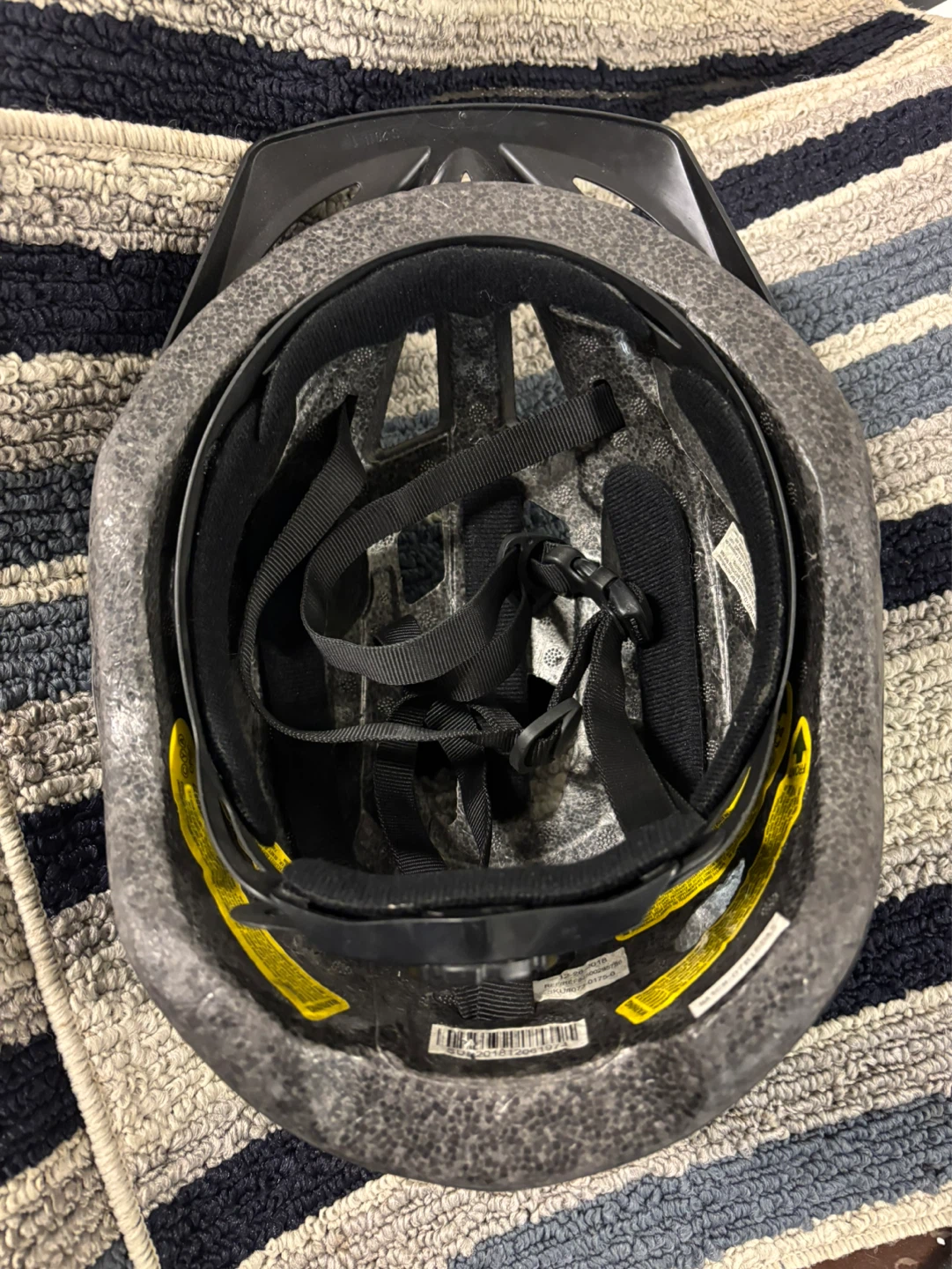 Schwinn Bicycle Helmet with Rear Light - photo 4