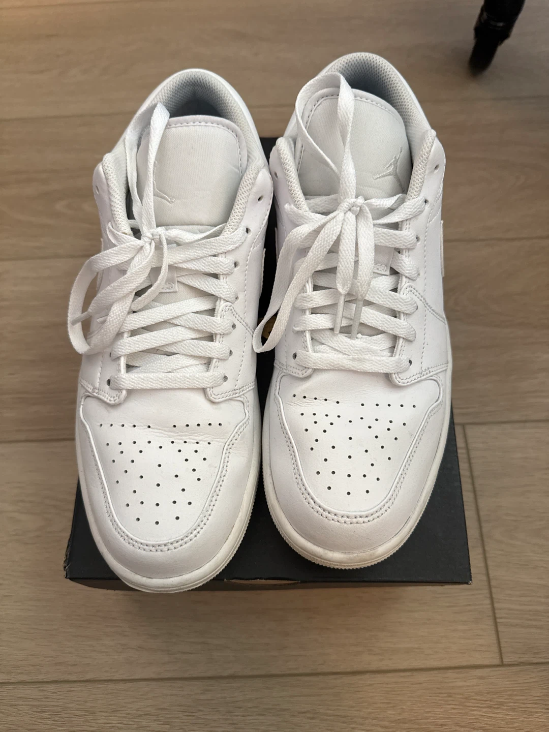 Nike Air Jordan 1 Low White Sneakers US 10.5 MEN