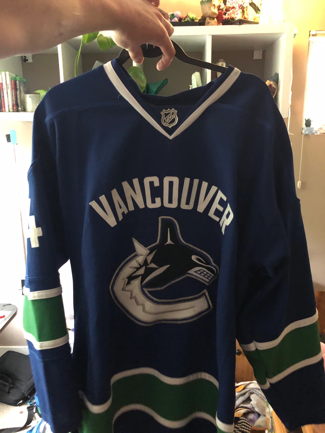 Reebok Vancouver Canucks "Burrows" 14 Hockey Jersey - photo 2