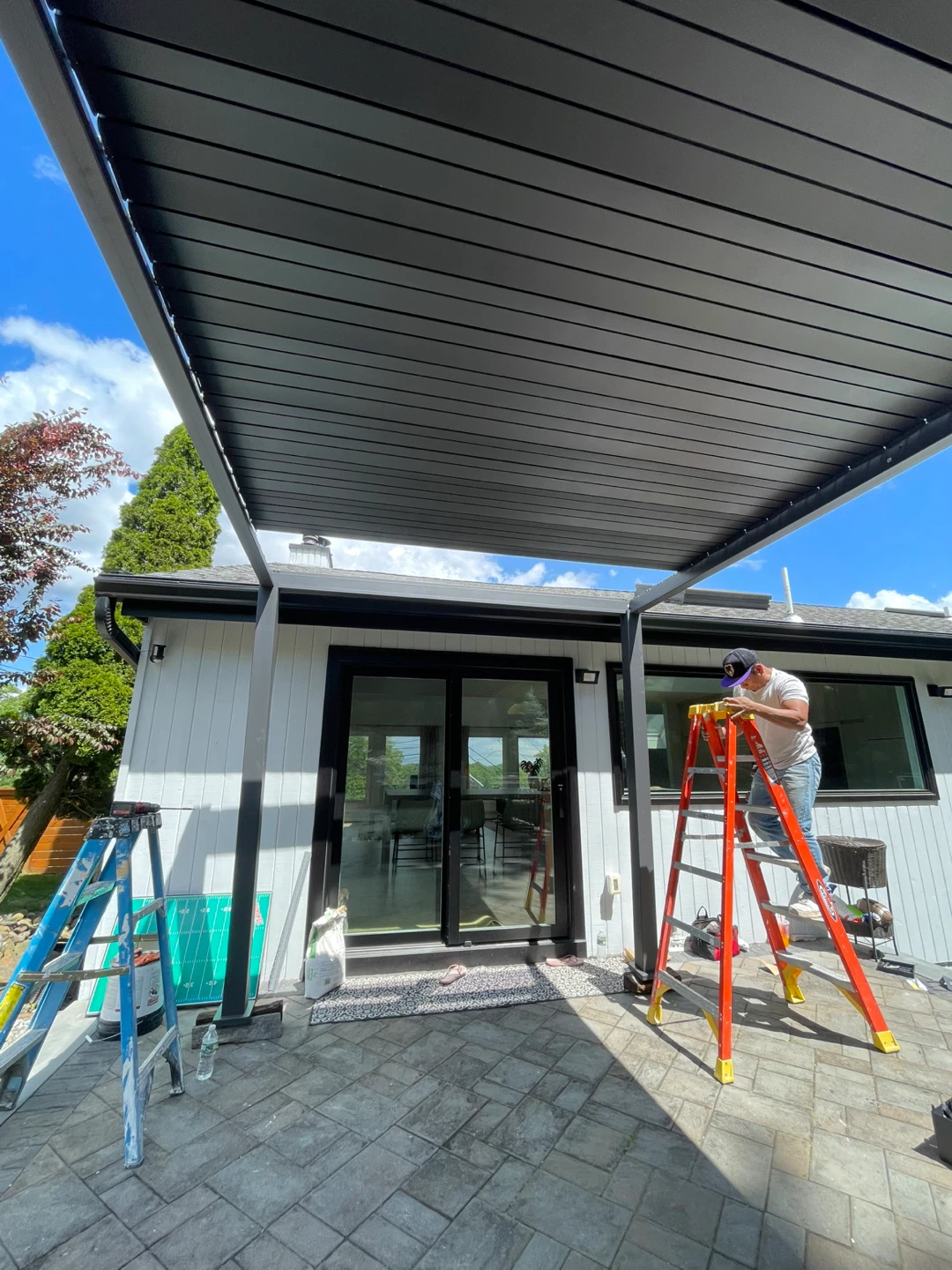 Modern Outdoor Pergola Structure - photo 3