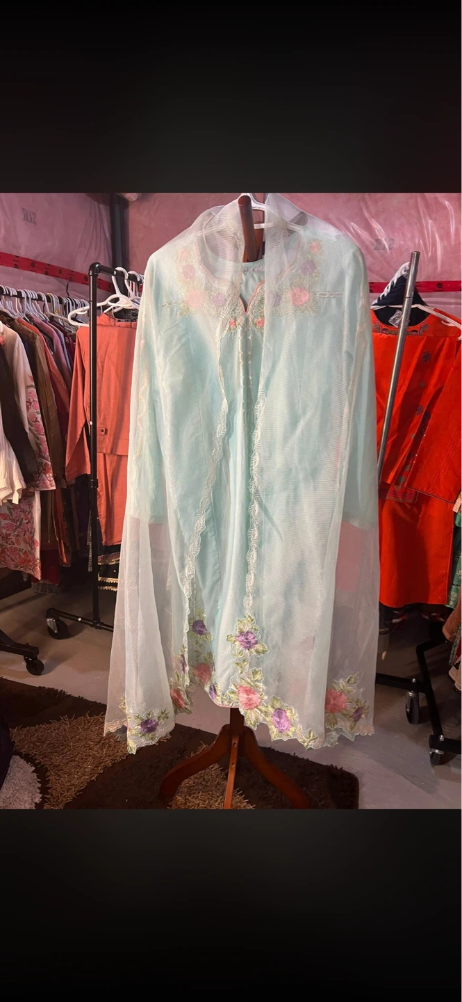 Women's Embroidered 3-Piece Lawn Suit - photo 5