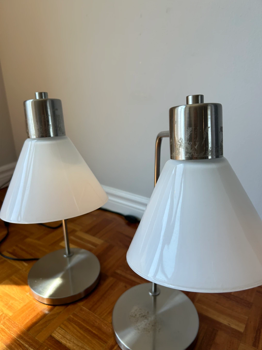 Set of 2 Lamps - Silver and White Glass - photo 2