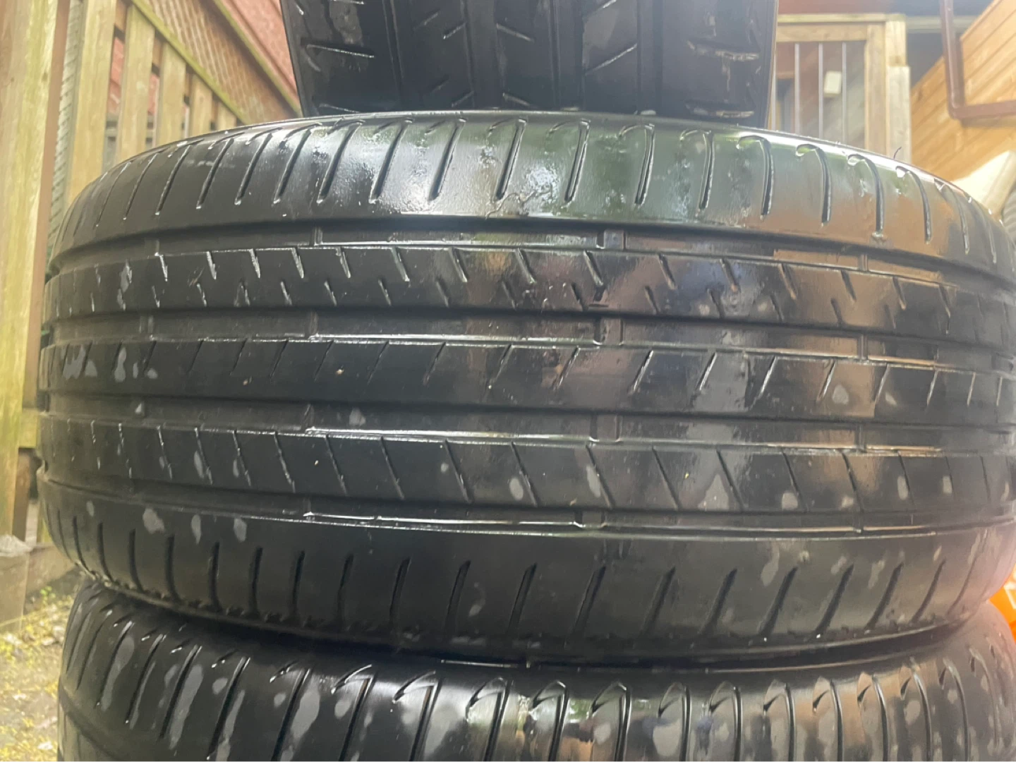 Staggered Bridgestone Alenza All Season Tires Set 21” - photo 3